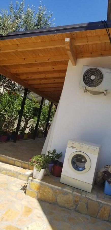 Vila Sita Vlorë Esterno foto